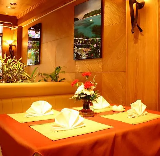Hotel Sahara